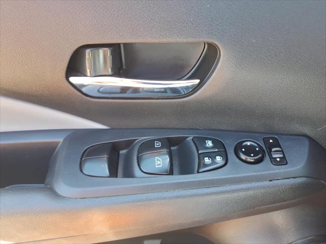 2023 Nissan Kicks SR Xtronic CVT