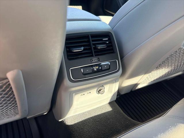 2023 Audi A4 Premium Plus 45 TFSI S line quattro S tronic