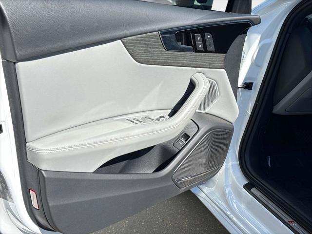 2023 Audi A4 Premium Plus 45 TFSI S line quattro S tronic