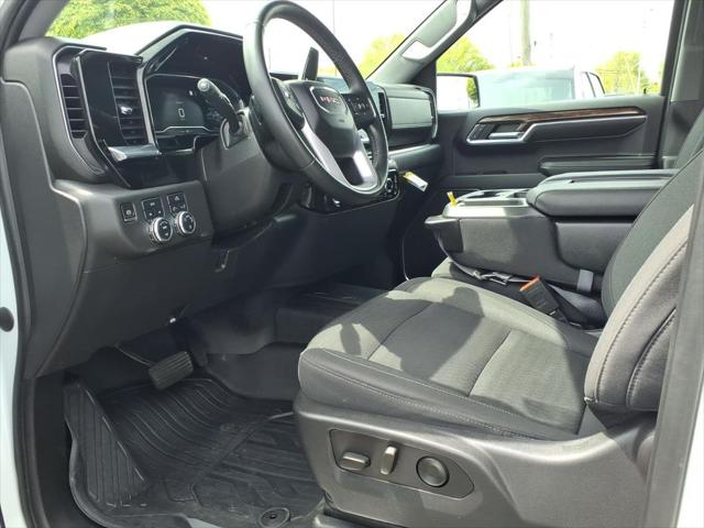 2023 GMC Sierra 1500 4WD Crew Cab Short Box SLE