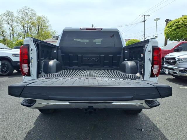 2023 GMC Sierra 1500 4WD Crew Cab Short Box SLE