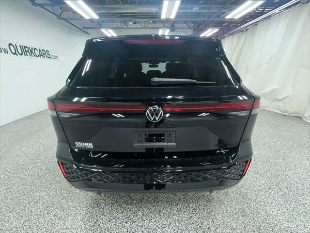 2026 Volkswagen Tiguan SE R-Line Black