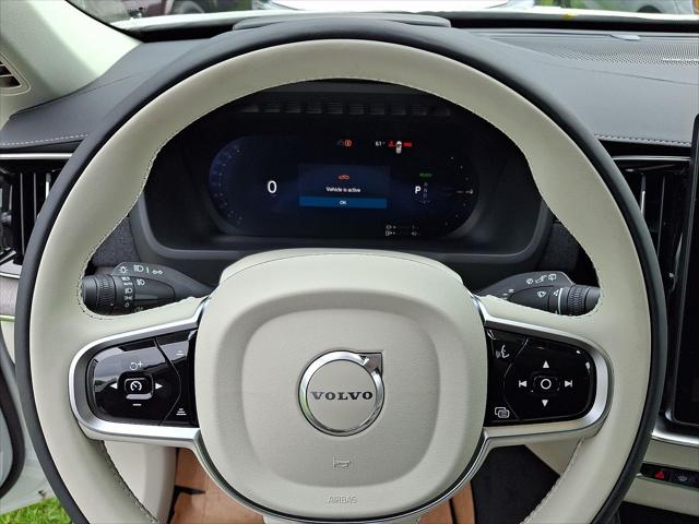 2026 Volvo XC90 Plug-In Hybrid Ultra, T8 AWD, Electric/Gasoline, Bright, 7 Seats