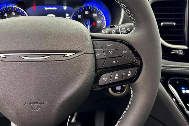 2027 Chrysler Pacifica Limited
