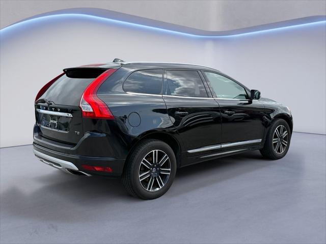 2017 Volvo XC60 T5 Dynamic