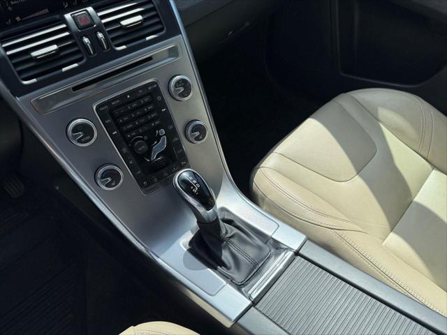 2017 Volvo XC60 T5 Dynamic