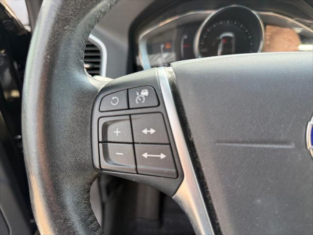2017 Volvo XC60 T5 Dynamic