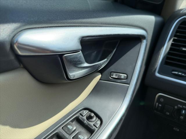 2017 Volvo XC60 T5 Dynamic