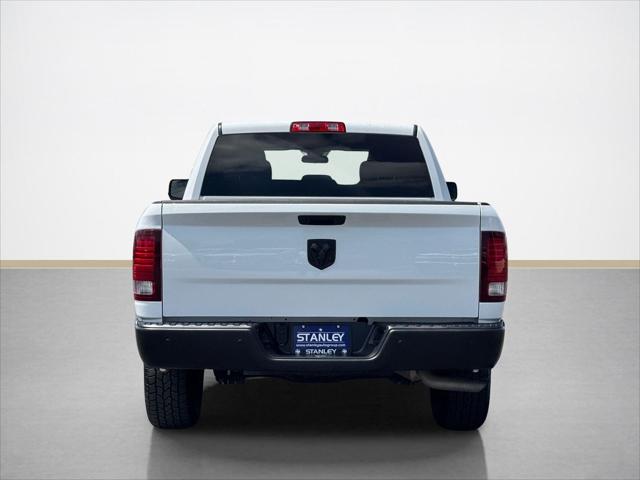 2024 Ram 1500 Classic Warlock Crew Cab 4x2 5'7" Box