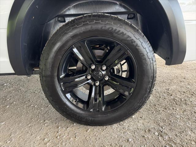 2024 Ram 1500 Classic Warlock Crew Cab 4x2 5'7" Box
