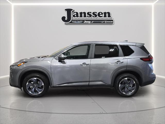 2025 Nissan Rogue SV FWD
