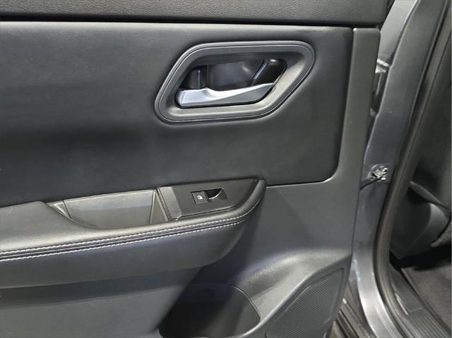 2025 Nissan Rogue SV FWD