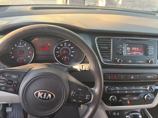 2016 Kia Sedona LX