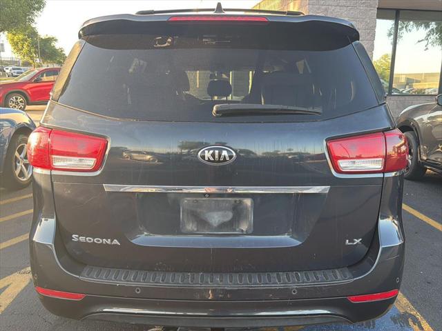 2016 Kia Sedona LX