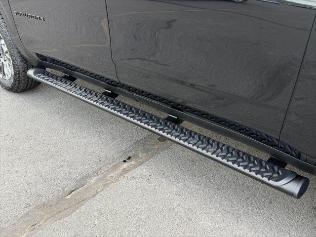 2025 Chevrolet Suburban 4WD Z71