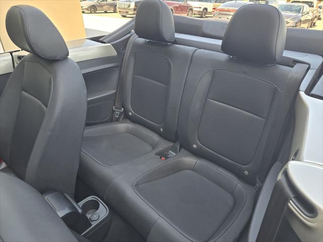 2016 Volkswagen Beetle 1.8T SE