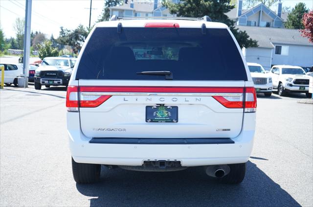 2016 Lincoln Navigator Select