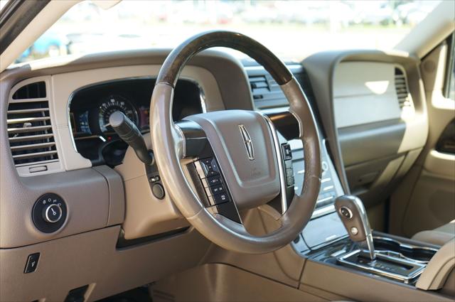 2016 Lincoln Navigator Select