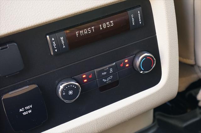 2016 Lincoln Navigator Select