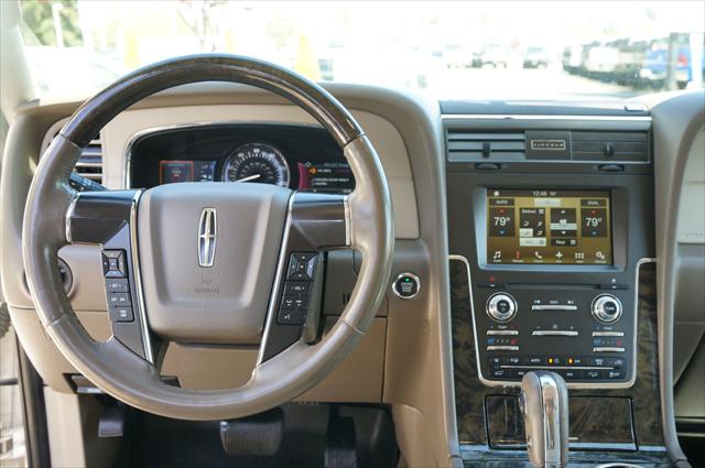 2016 Lincoln Navigator Select
