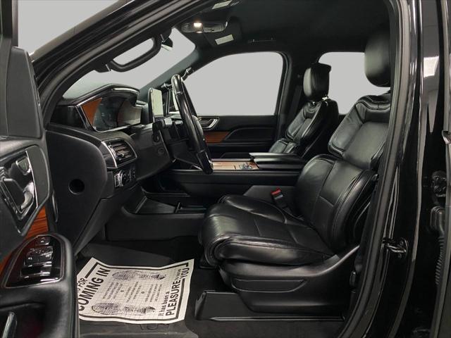2019 Lincoln Navigator Select