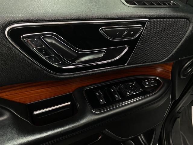 2019 Lincoln Navigator Select