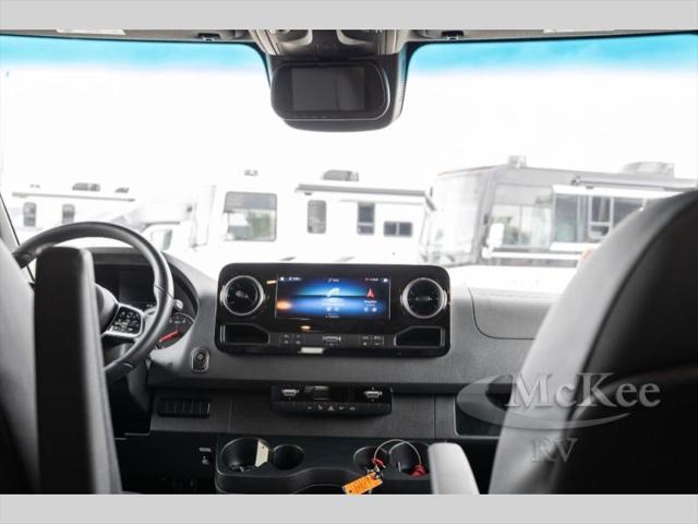 2025 Mercedes-Benz Sprinter 3500XD Chassis Standard Roof 4-Cyl Diesel HO