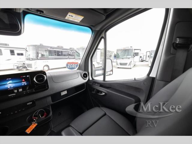 2025 Mercedes-Benz Sprinter 3500XD Chassis Standard Roof 4-Cyl Diesel HO