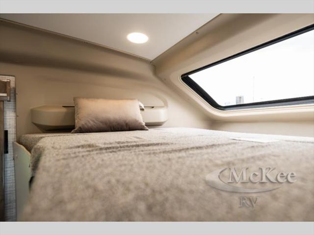 2025 Mercedes-Benz Sprinter 3500XD Chassis Standard Roof 4-Cyl Diesel HO
