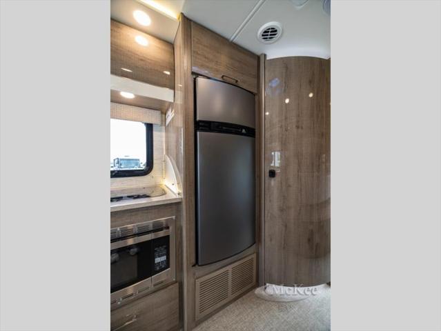 2025 Mercedes-Benz Sprinter 3500XD Chassis Standard Roof 4-Cyl Diesel HO