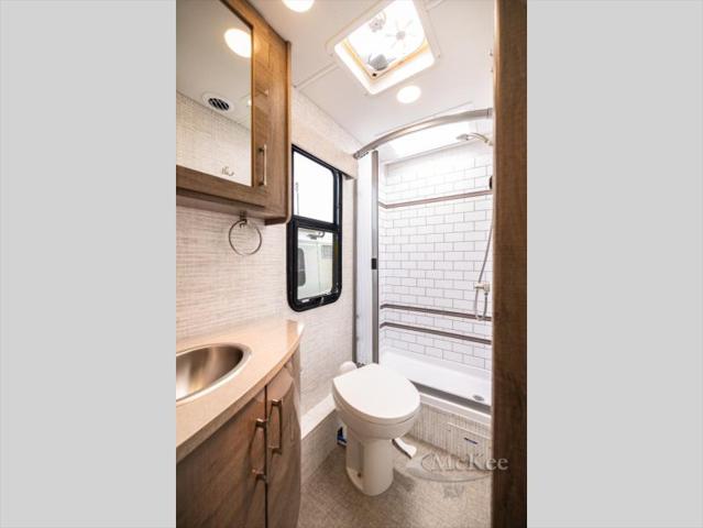 2025 Mercedes-Benz Sprinter 3500XD Chassis Standard Roof 4-Cyl Diesel HO