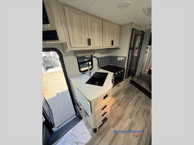 2023 Ford E-450 Cutaway Unknown
