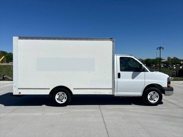 2019 GMC Savana Cutaway Work Van