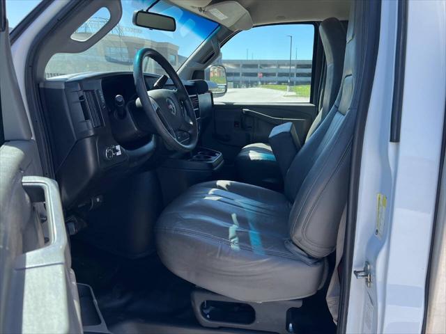 2019 GMC Savana Cutaway Work Van