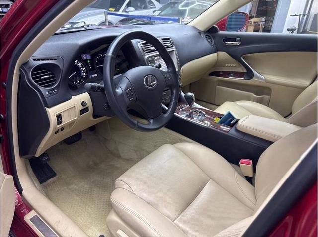 2007 Lexus IS 250 Base 4dr Sedan (2.5L V6 6A)