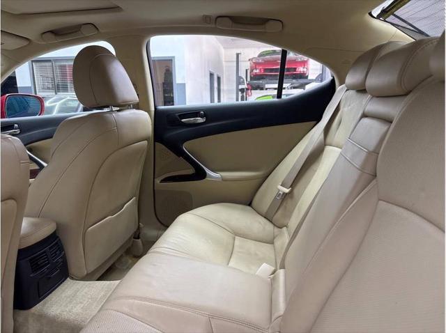 2007 Lexus IS 250 Base 4dr Sedan (2.5L V6 6A)