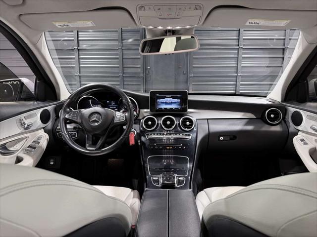 2016 Mercedes-Benz C-CLASS C 300 4MATIC Sedan