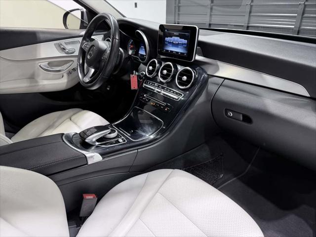 2016 Mercedes-Benz C-CLASS C 300 4MATIC Sedan
