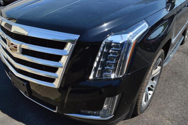 2017 Cadillac Escalade Luxury