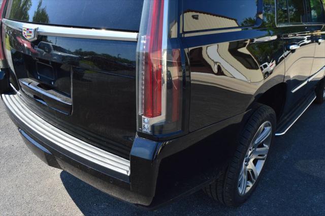 2017 Cadillac Escalade Luxury