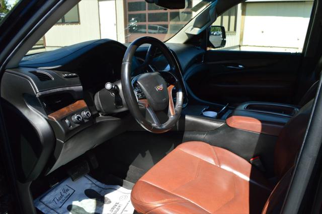 2017 Cadillac Escalade Luxury