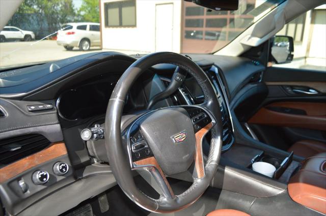 2017 Cadillac Escalade Luxury