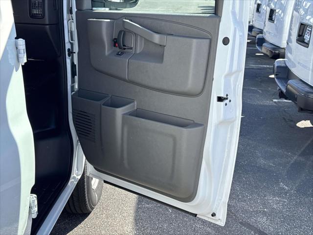 2025 Chevrolet Express Cargo Van RWD 3500 Regular Wheelbase WT