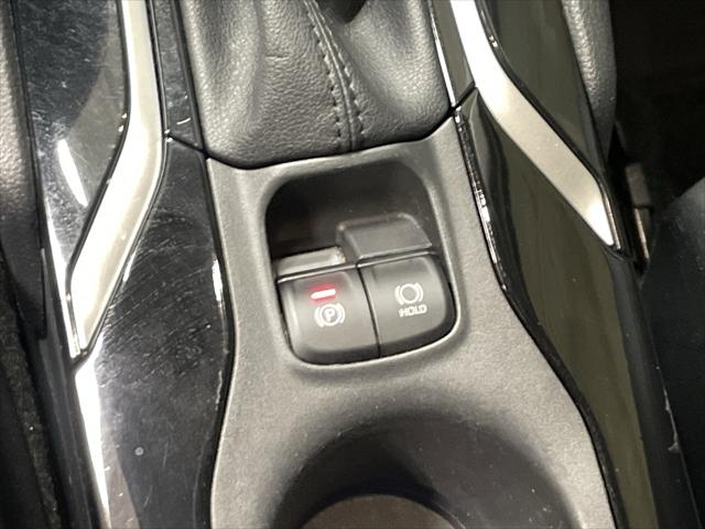 Certified Used 2022 SONIC SILVER Toyota  image 27