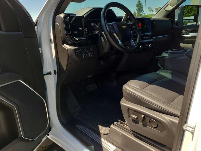 2025 Chevrolet Silverado 3500HD 4WD Crew Cab Long Bed LTZ