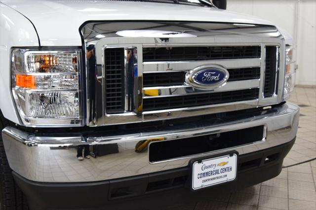 2025 Ford E-350 Cutaway E-350