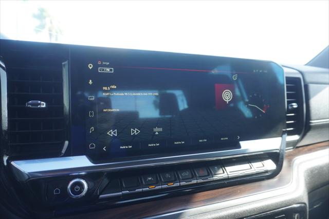 2023 GMC Sierra 1500 2WD Crew Cab Short Box SLT