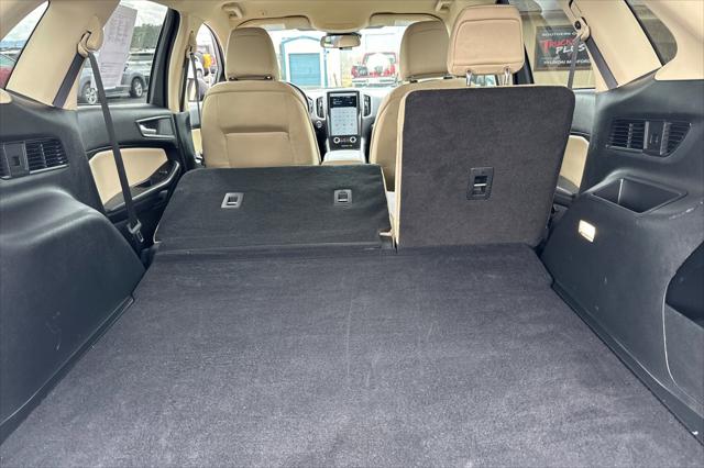 2022 Ford Edge SE