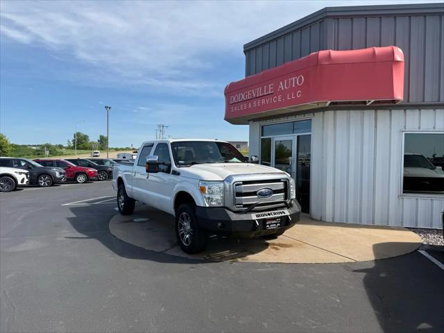 2014 Ford F-250 4WD Crew Cab 156"" Platinum