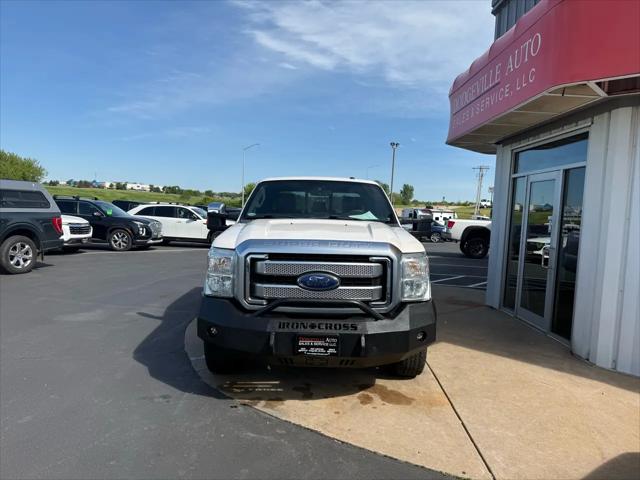 2014 Ford F-250 4WD Crew Cab 156"" Platinum